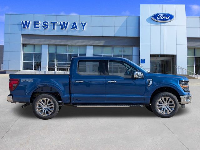2025 Ford F-150 XLT photo 3
