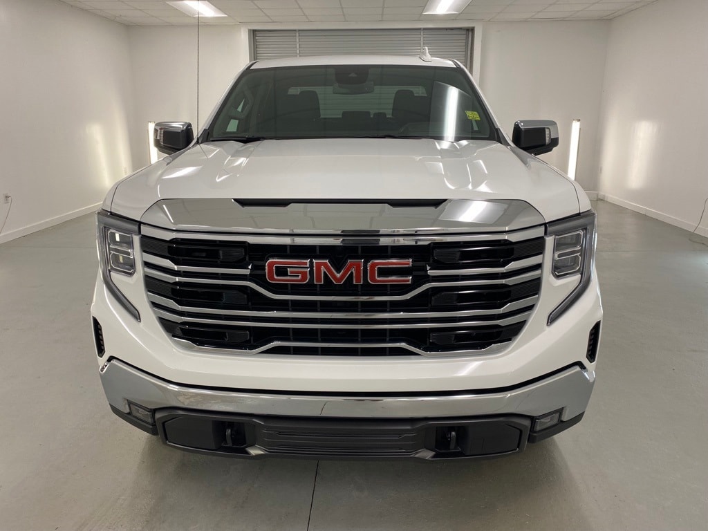 Used 2023 GMC Sierra 1500 SLT with VIN 1GTUUDEL1PZ125868 for sale in Vidalia, GA