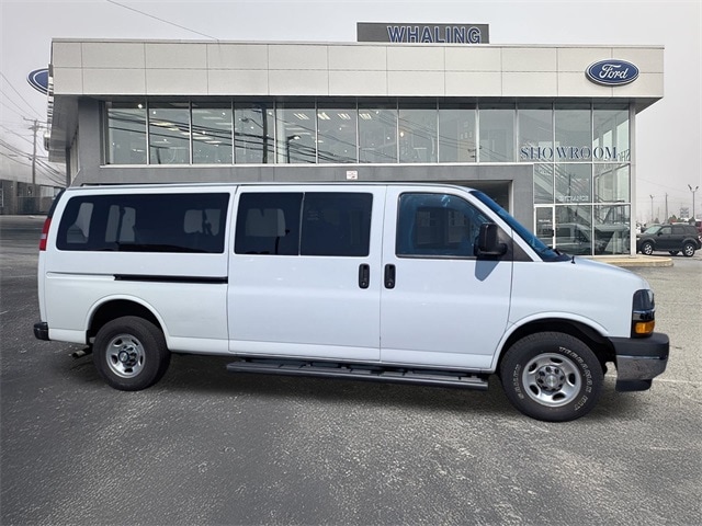 Used 2021 Chevrolet Express Passenger LT with VIN 1GAZGPFP1M1216996 for sale in New London, CT