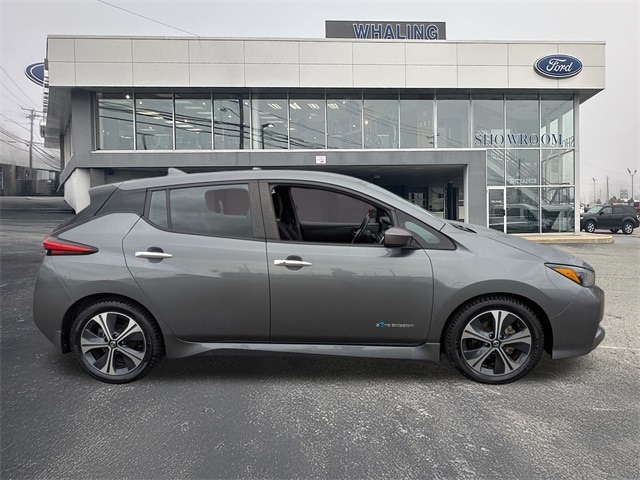 Used 2018 Nissan LEAF SV with VIN 1N4AZ1CP8JC305437 for sale in New London, CT