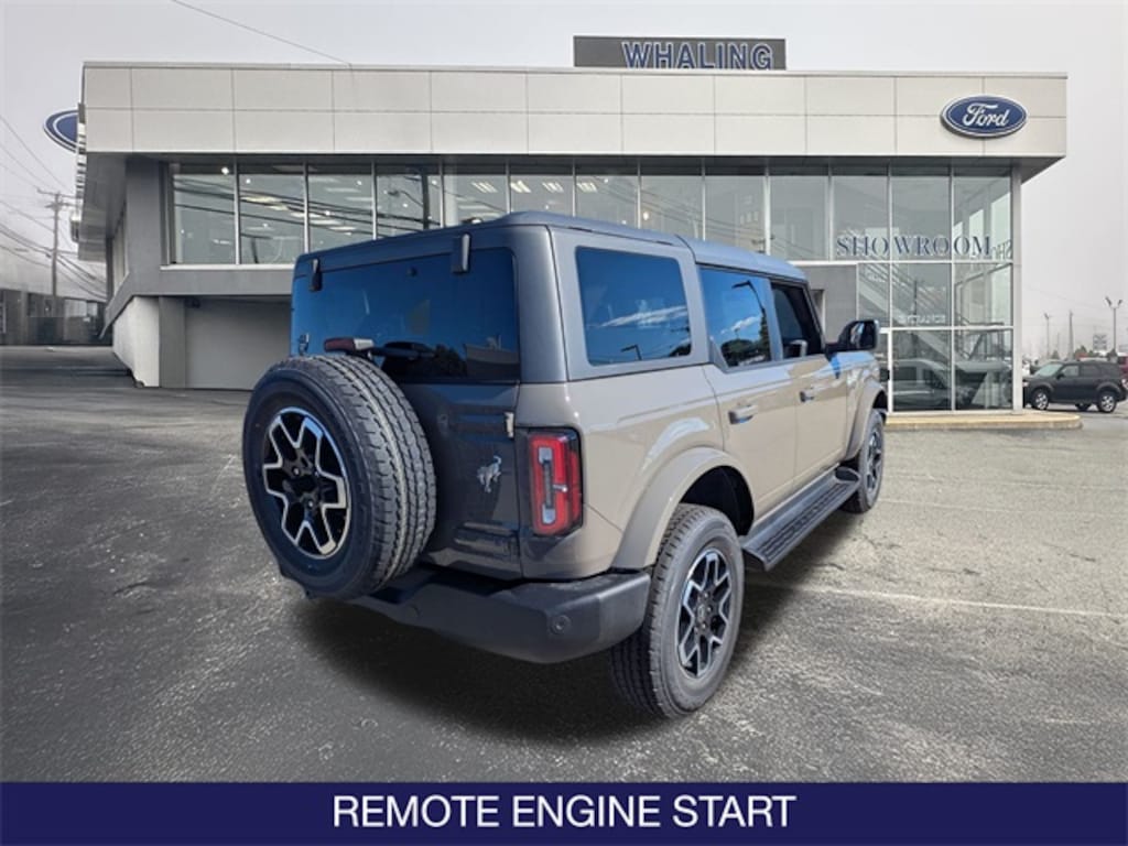 New 2025 Ford Bronco Outer Banks SUV