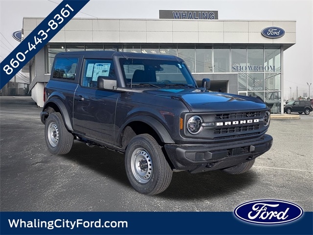 2025 Ford Bronco 2-Door Base's photo