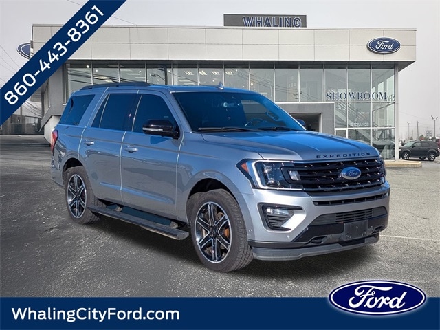 2020 Ford Expedition Limited's photo