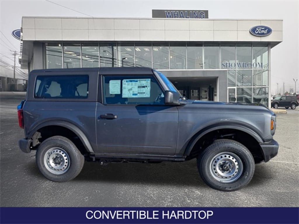 New 2025 Ford Bronco Base SUV