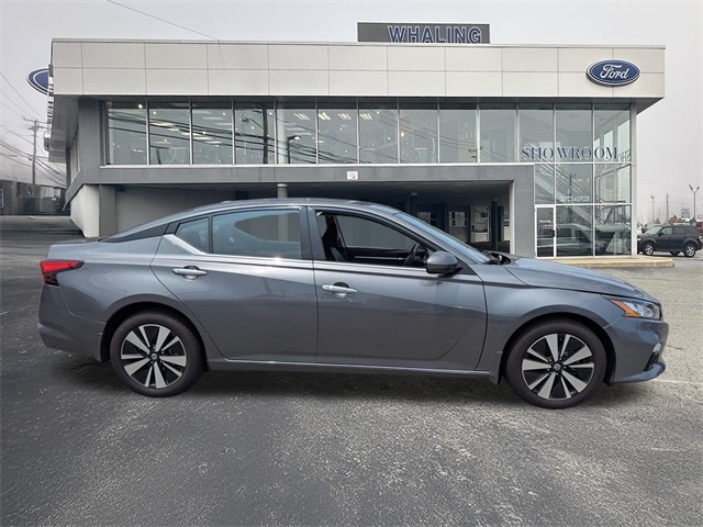 Used 2022 Nissan Altima SL with VIN 1N4BL4EW9NN323418 for sale in New London, CT