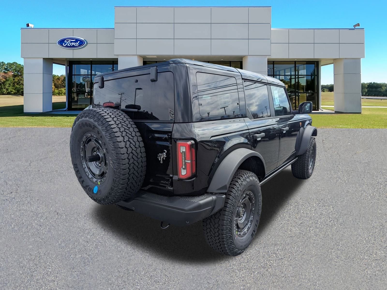 2025 Ford Bronco Badlands photo 3