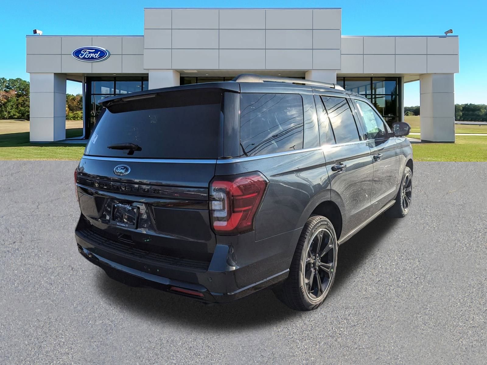 2024 Ford Expedition Limited photo 3