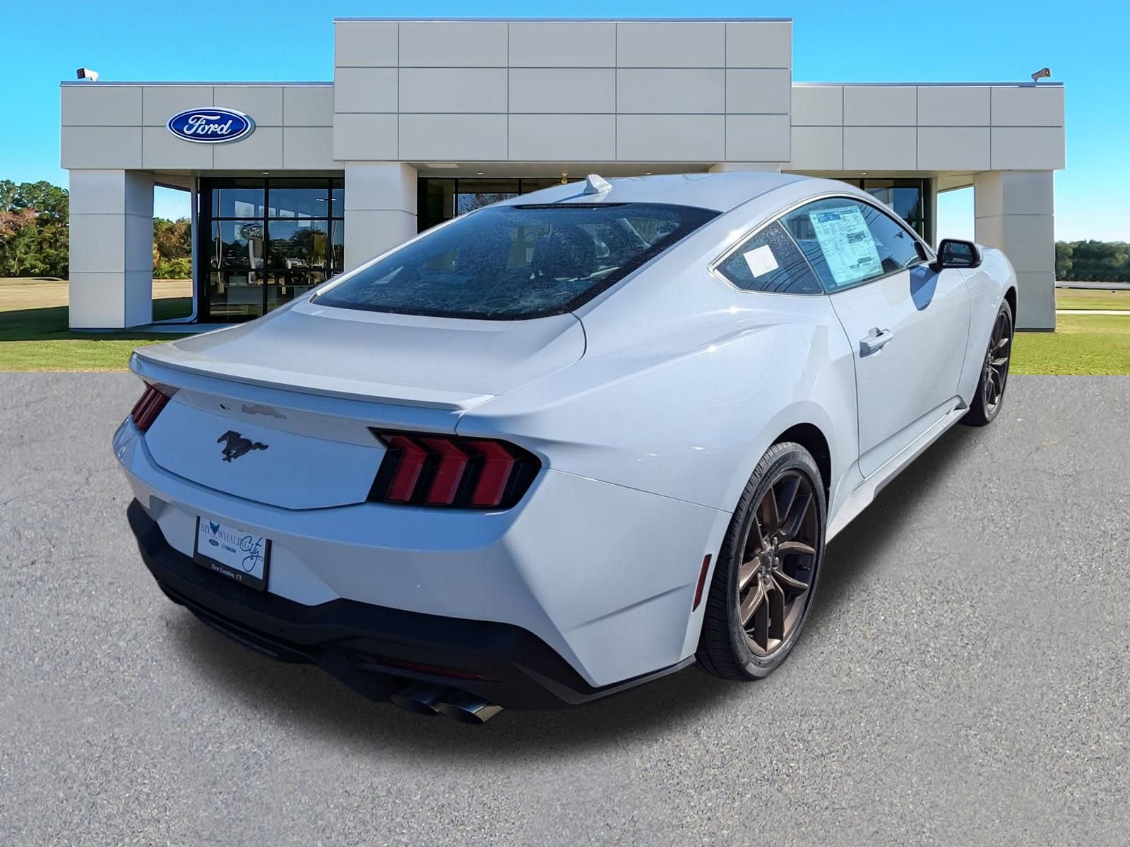 2025 Ford Mustang EcoBoost Premium photo 3