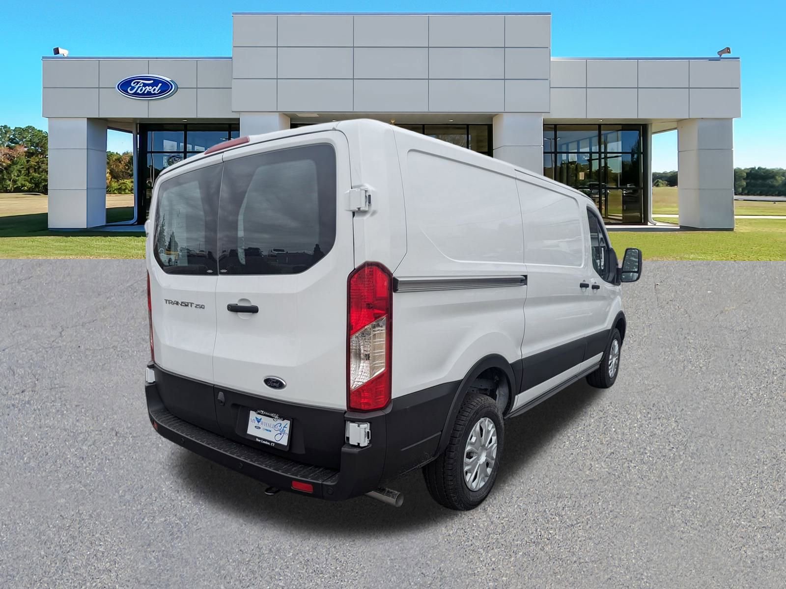 2025 Ford Transit photo 3