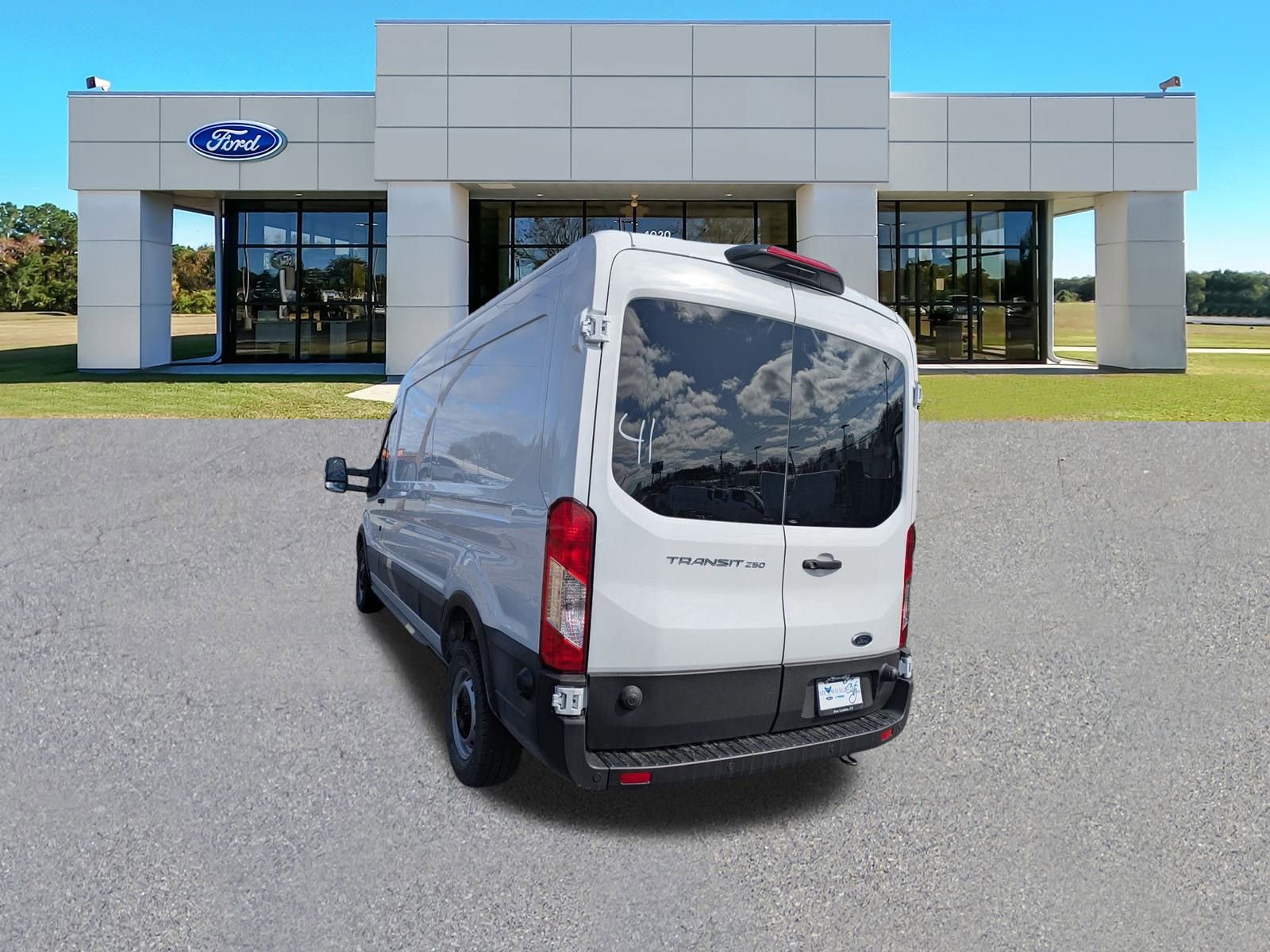 2025 Ford Transit photo 4
