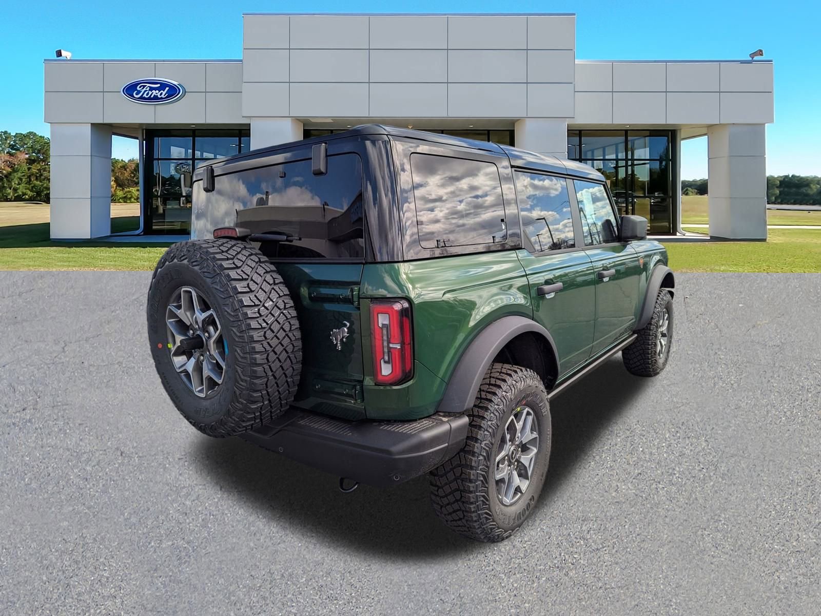 2025 Ford Bronco Badlands photo 3