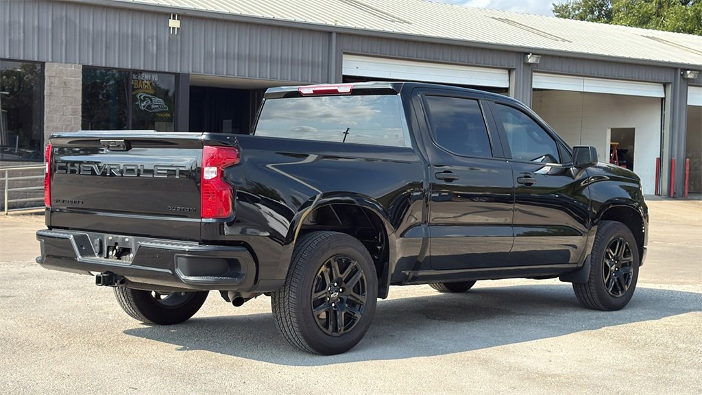 2024 Chevrolet Silverado 1500 Custom photo 4
