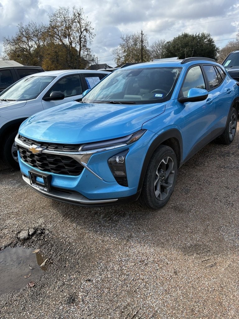 2025 Chevrolet Trax LT's photo