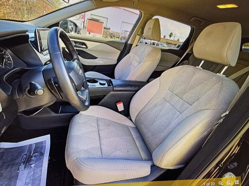 Used 2025 Nissan Rogue SV