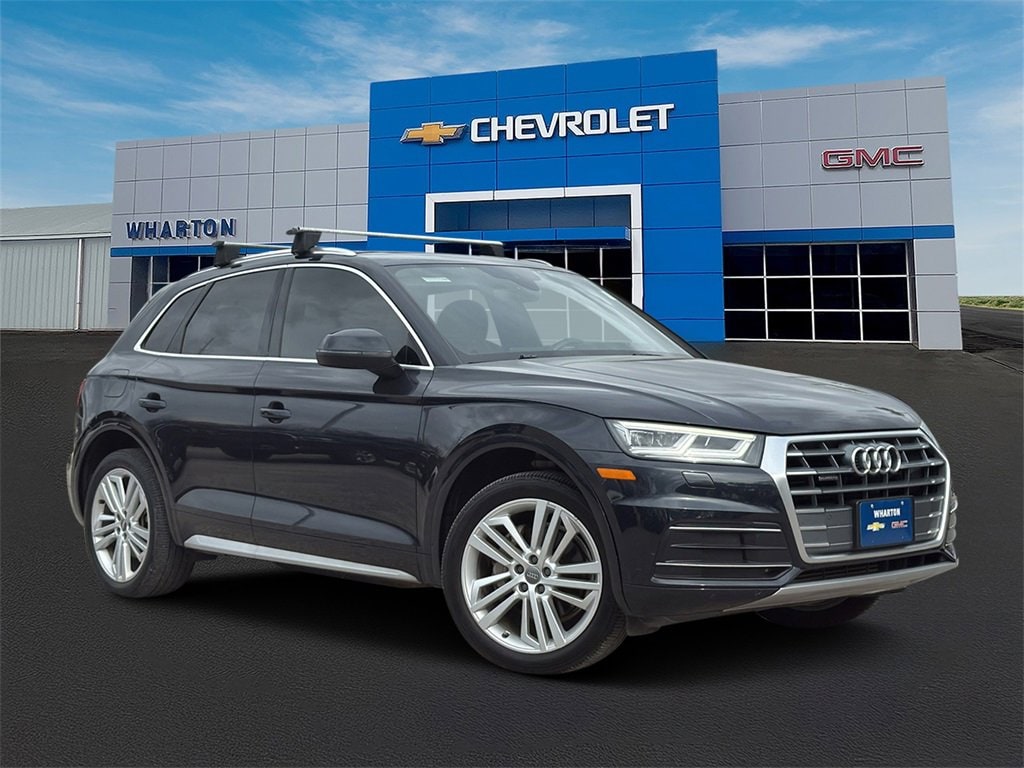 2019 Audi Q5 Premium Plus's photo