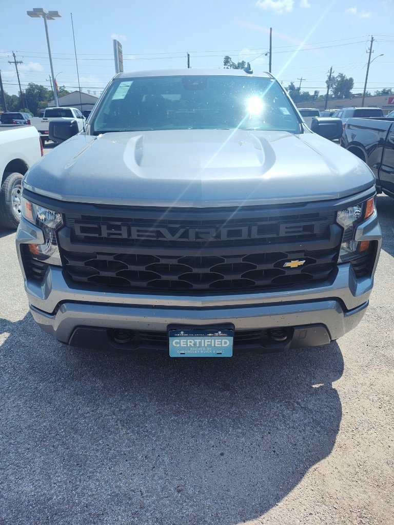 2024 Chevrolet Silverado 1500 Custom photo 2