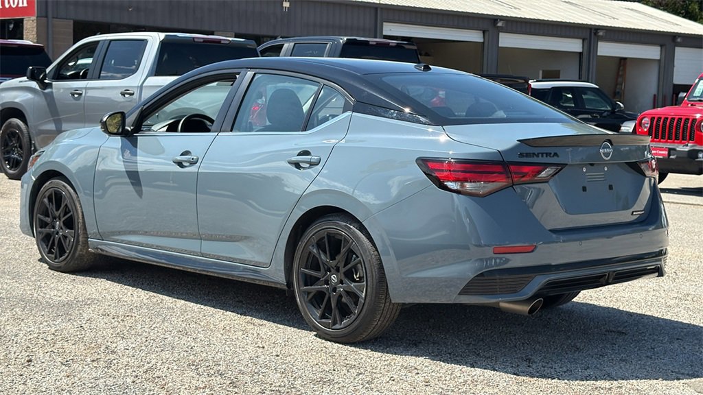 2025 Nissan Sentra SR photo 3