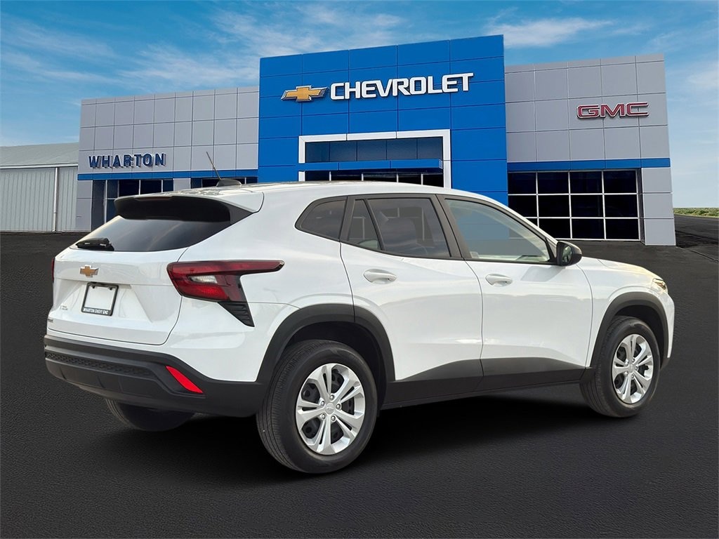 Used 2025 Chevrolet Trax LS SUV