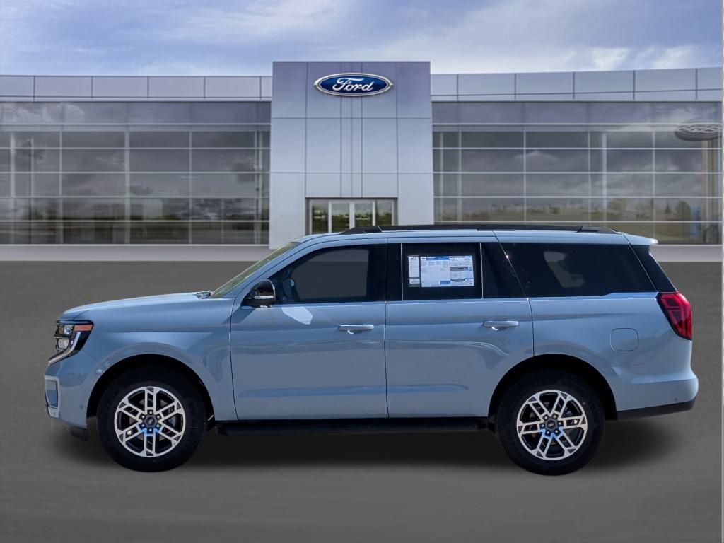 2025 Ford Expedition photo 2