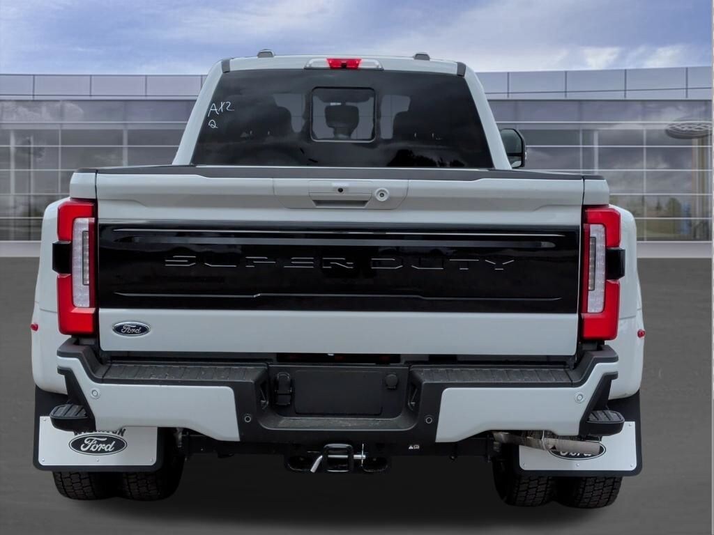 New 2026 Ford F-450 Platinum Truck Crew Cab