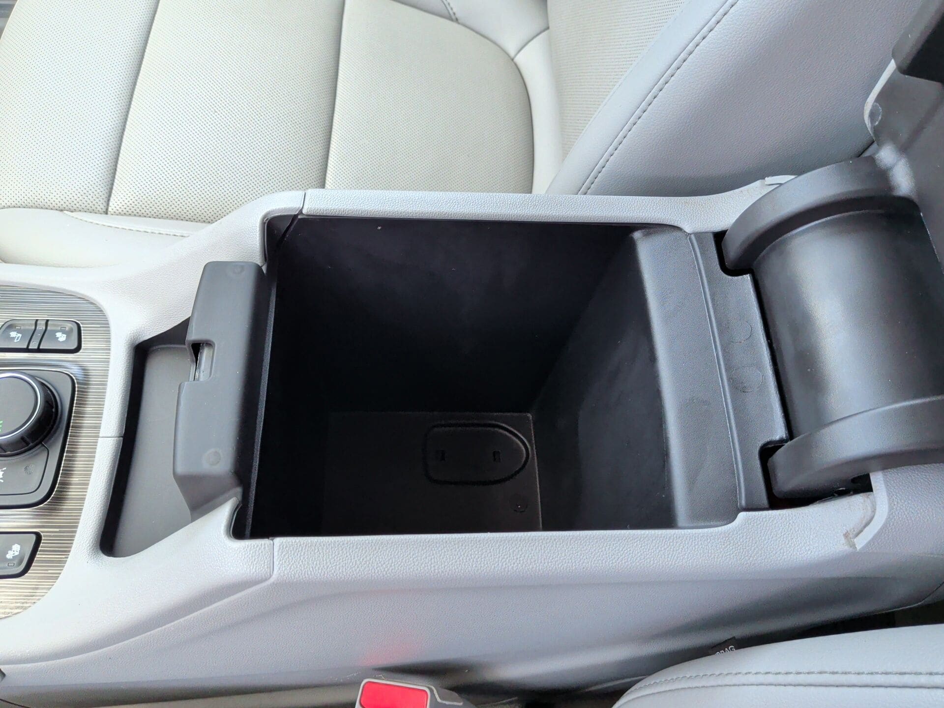 2023 GMC Acadia SLT - Photo 39