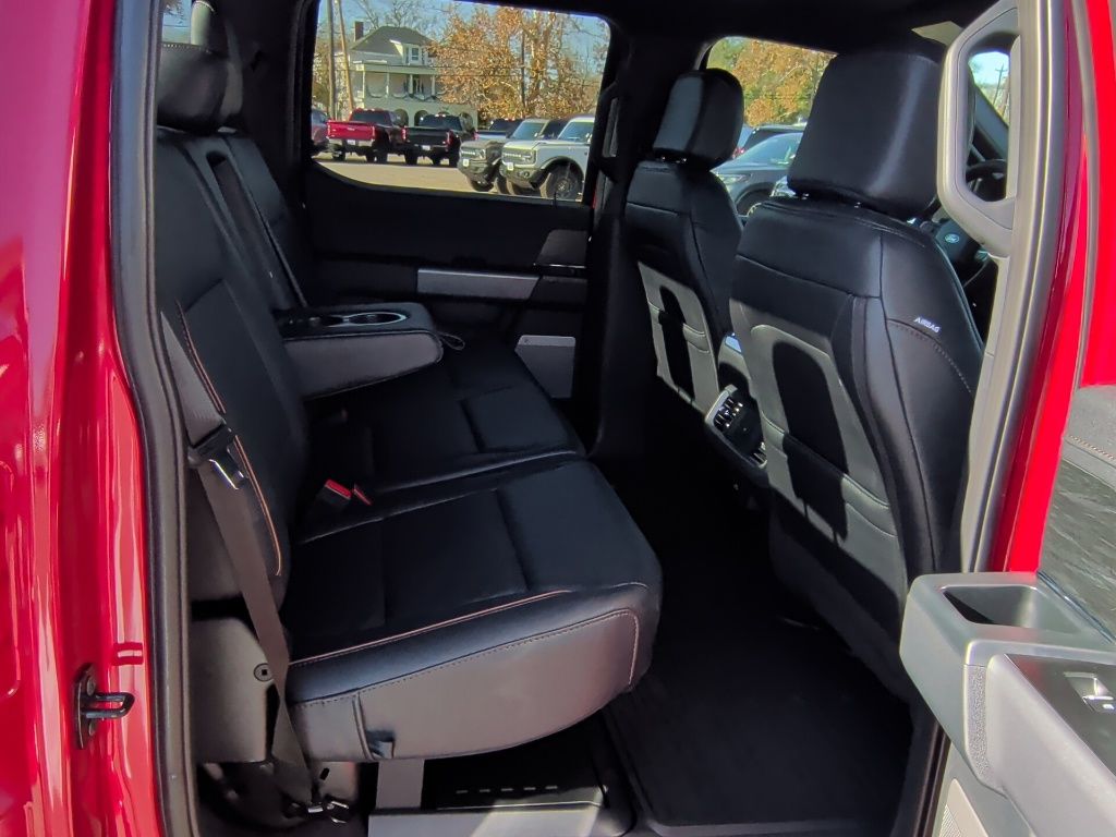 2025 Ford F-150 Lariat - Photo 16