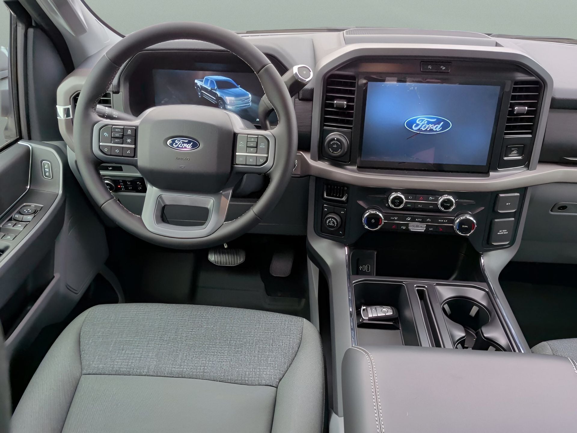 2026 Ford F-150 XLT - Photo 13