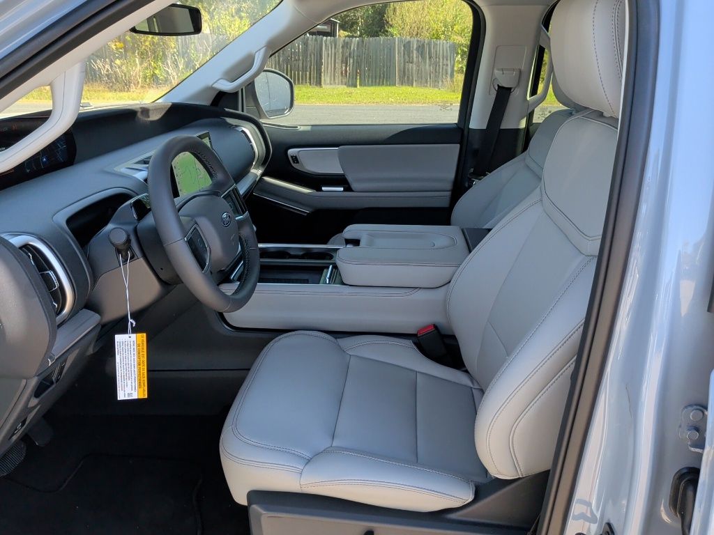 2025 Ford Expedition Active - Photo 9