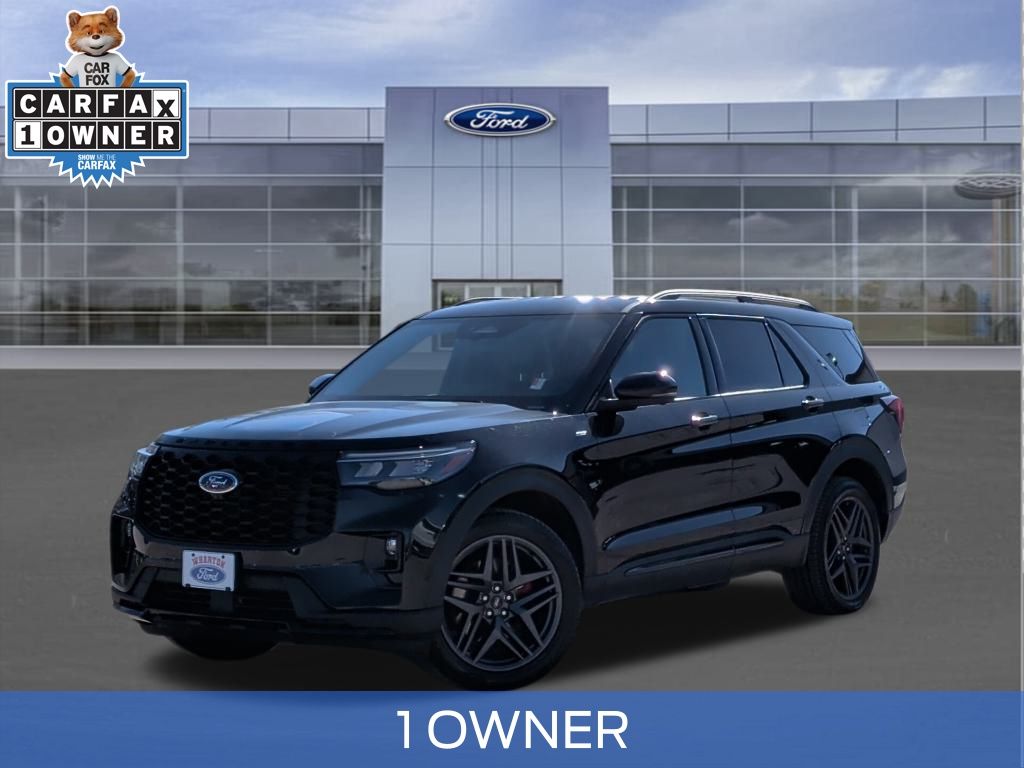 2025 Ford Explorer ST-LINE's photo
