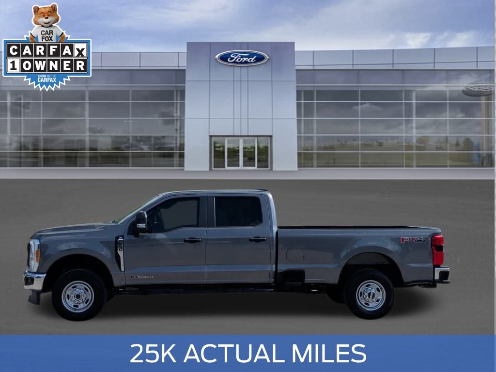 2023 Ford F-250 XL photo 2