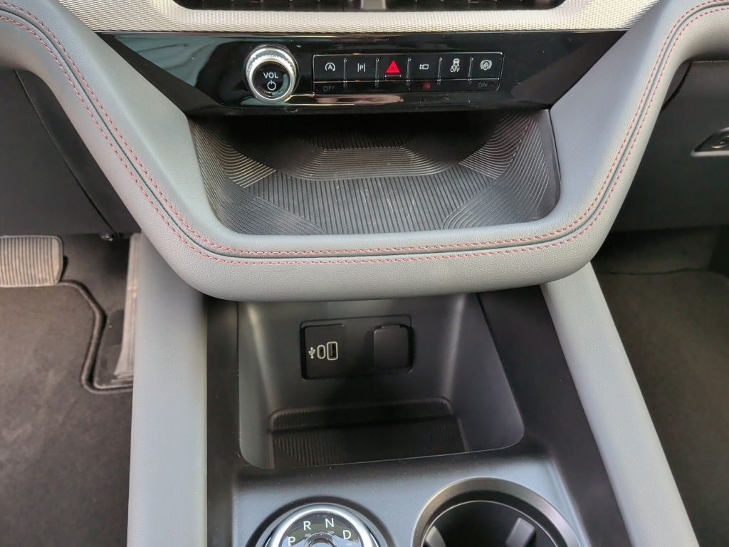 2026 Ford Explorer Active - Photo 25