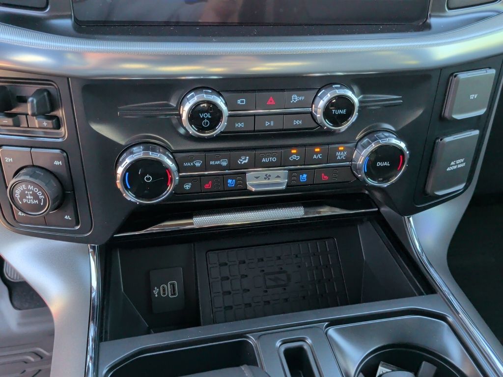 2025 Ford F-150 Lariat - Photo 25