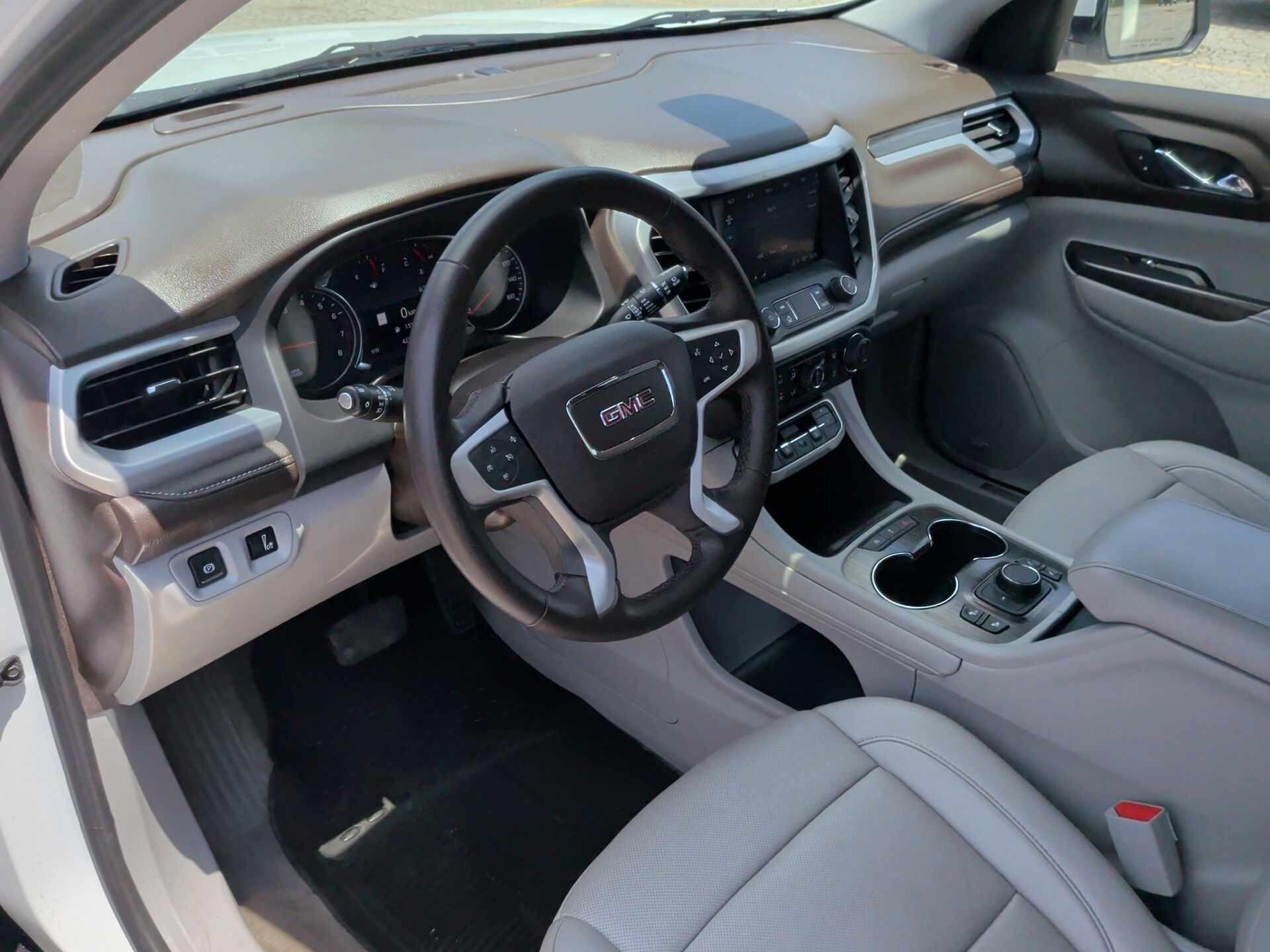 2023 GMC Acadia SLT - Photo 29