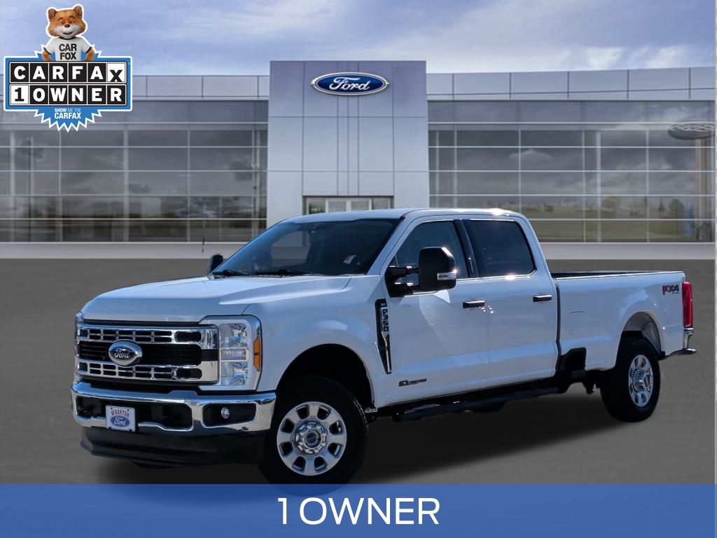 2023 Ford F-350 Super Duty XLT's photo
