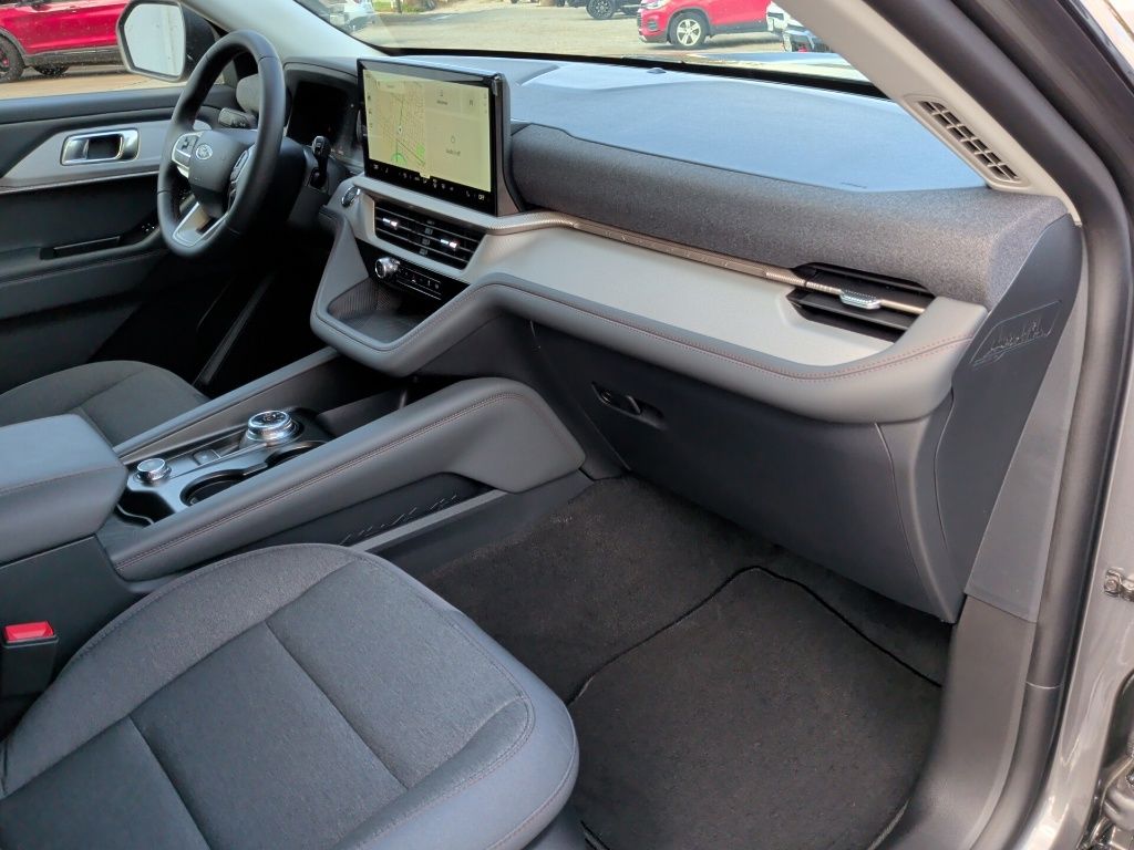2026 Ford Explorer Active - Photo 19