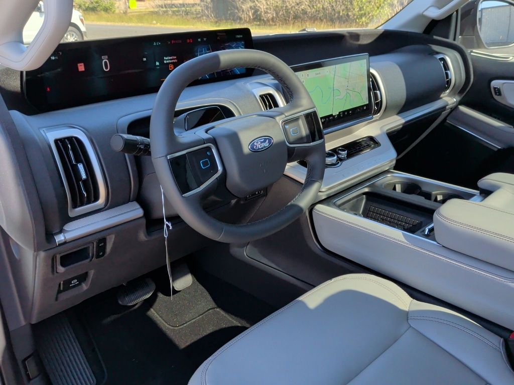 2025 Ford Expedition Active - Photo 25