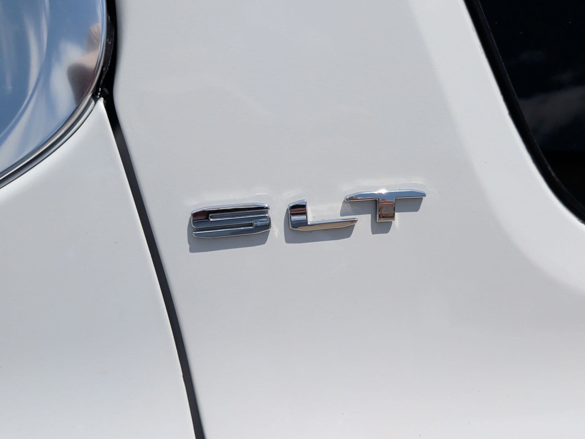 2023 GMC Acadia SLT - Photo 42