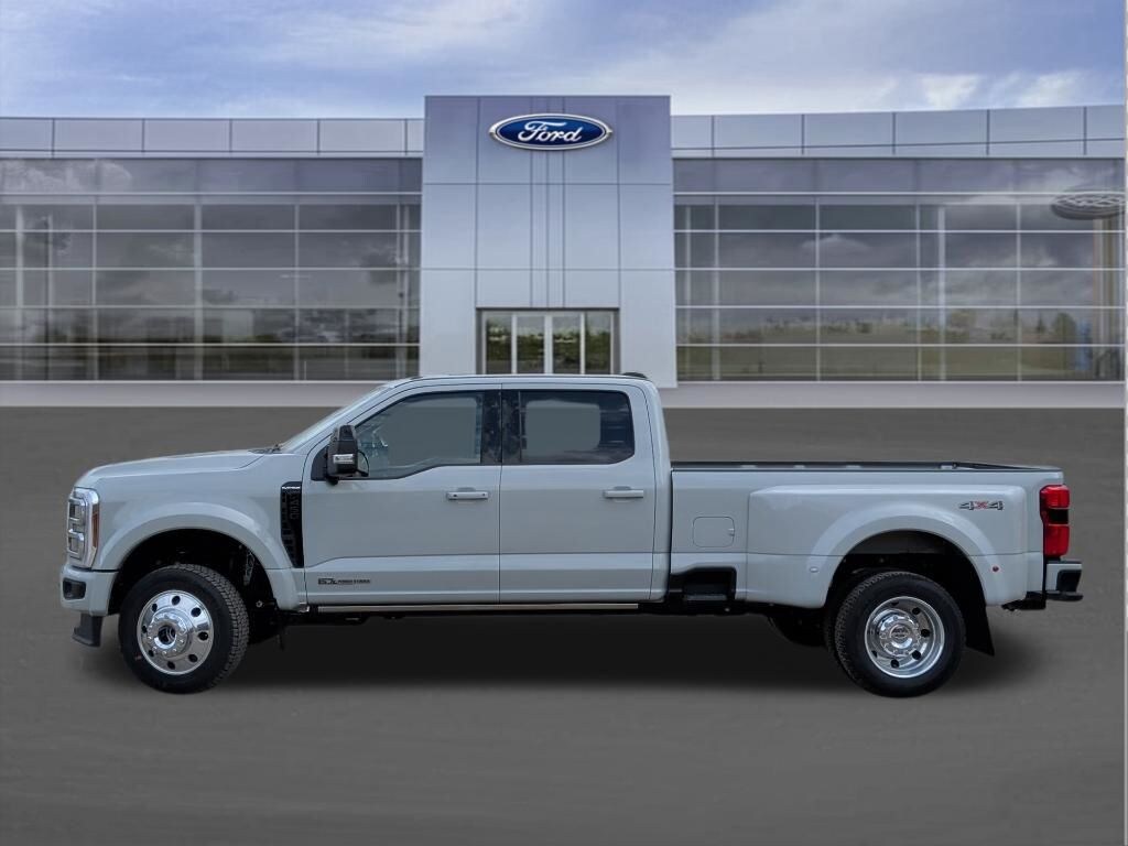 New 2026 Ford F-450 Platinum Truck Crew Cab
