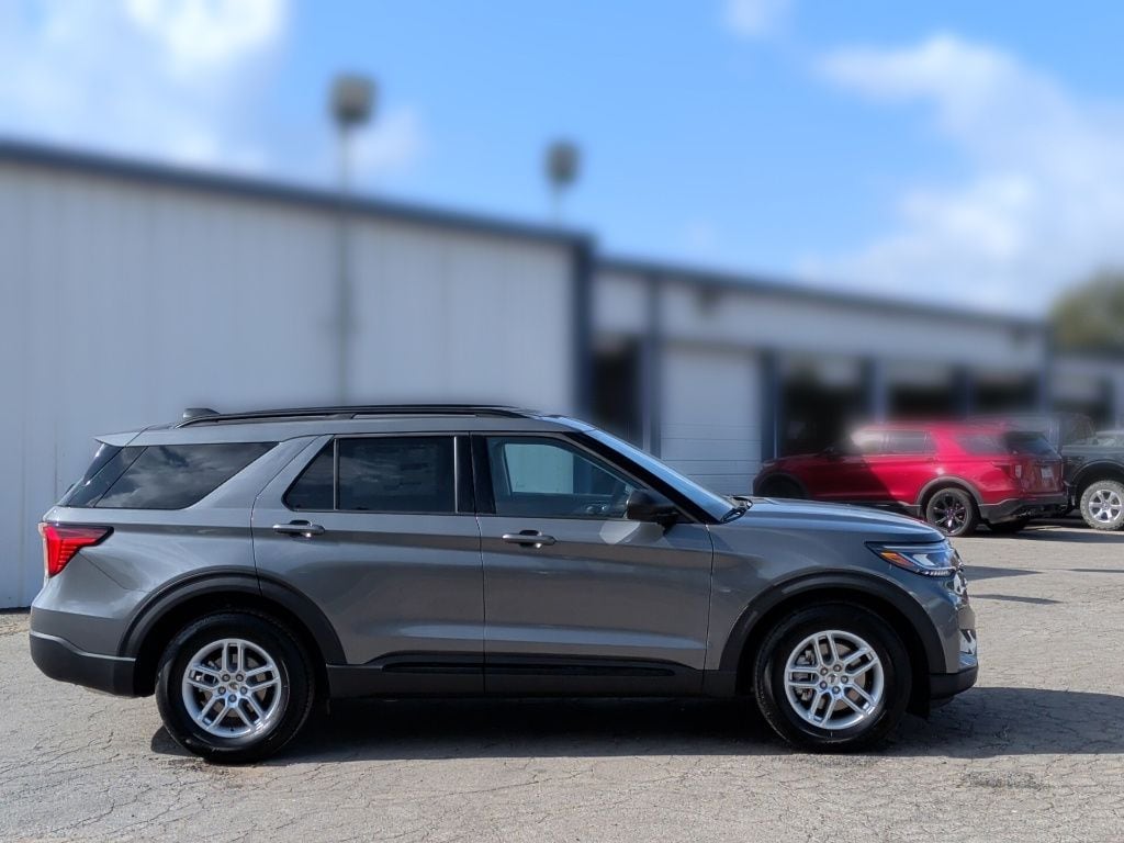 2026 Ford Explorer Active - Photo 6