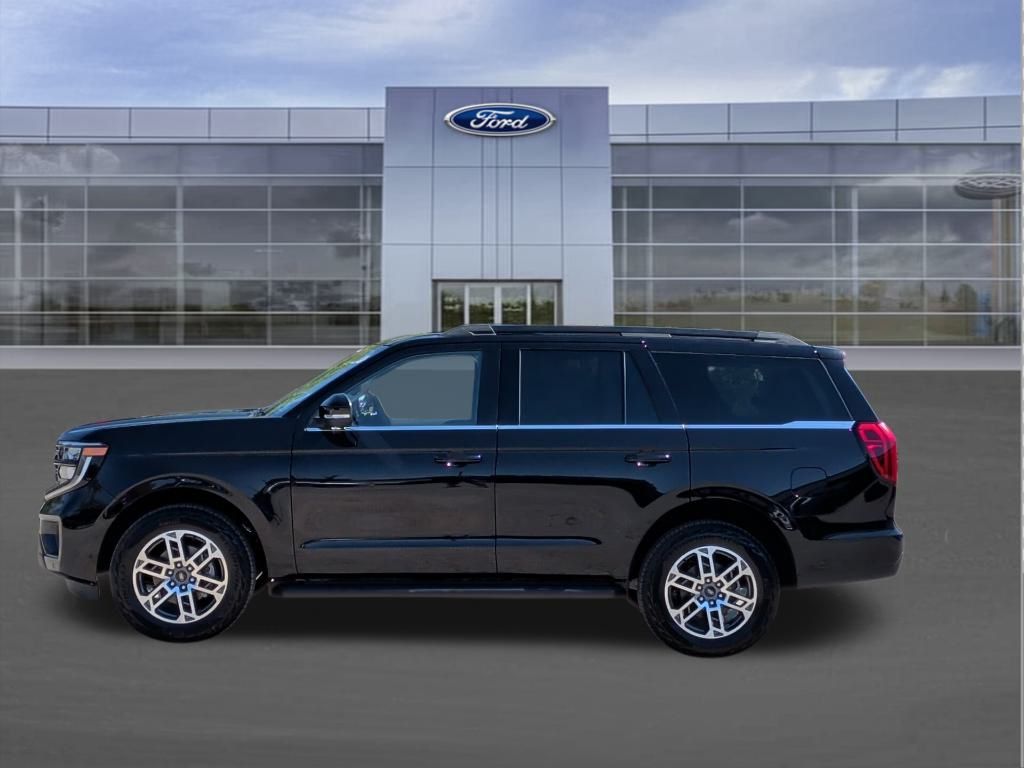 2025 Ford Expedition photo 2