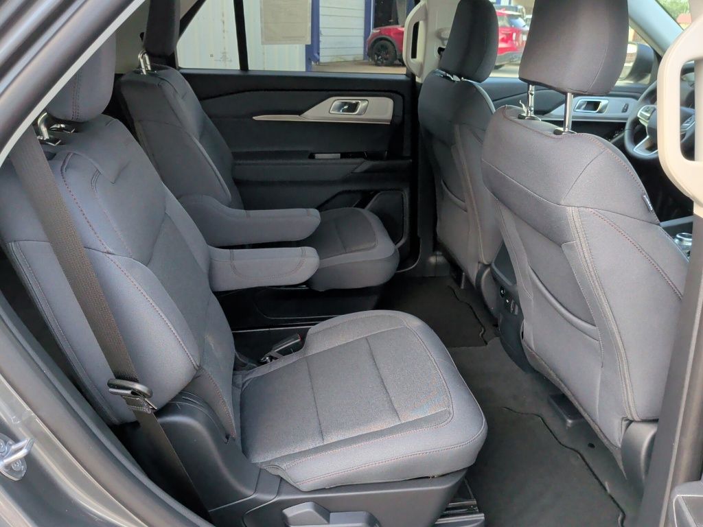 2026 Ford Explorer Active - Photo 17