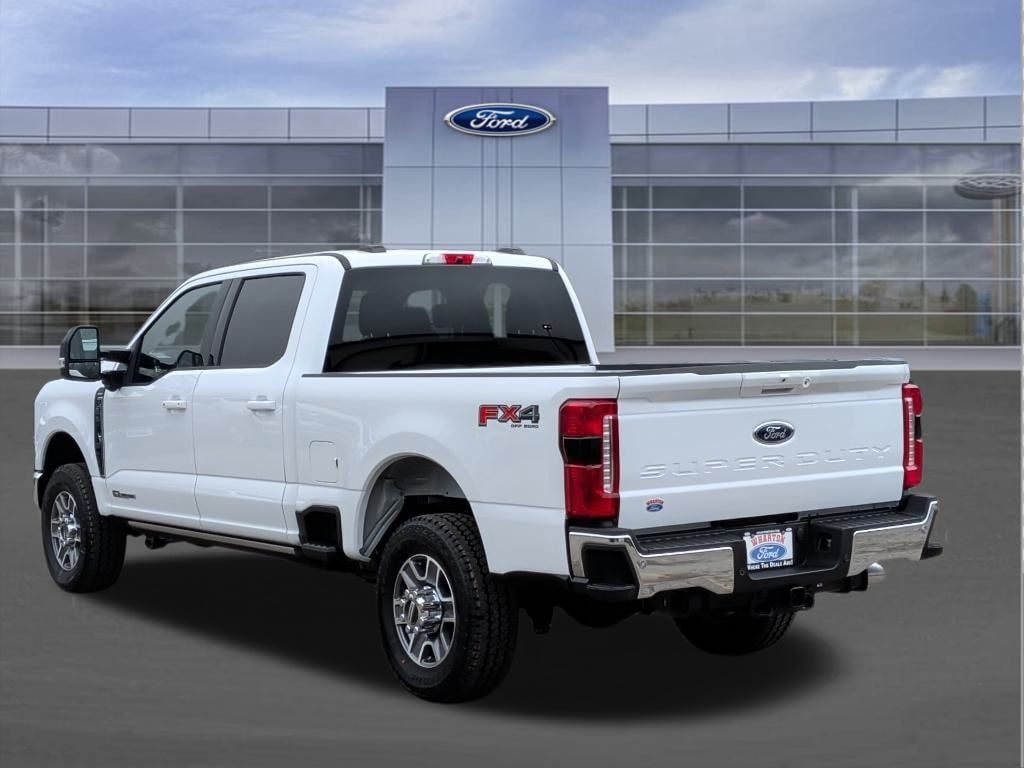 New 2026 Ford F-350 Lariat Truck Crew Cab