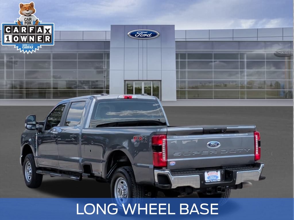 2023 Ford F-250 XL photo 3