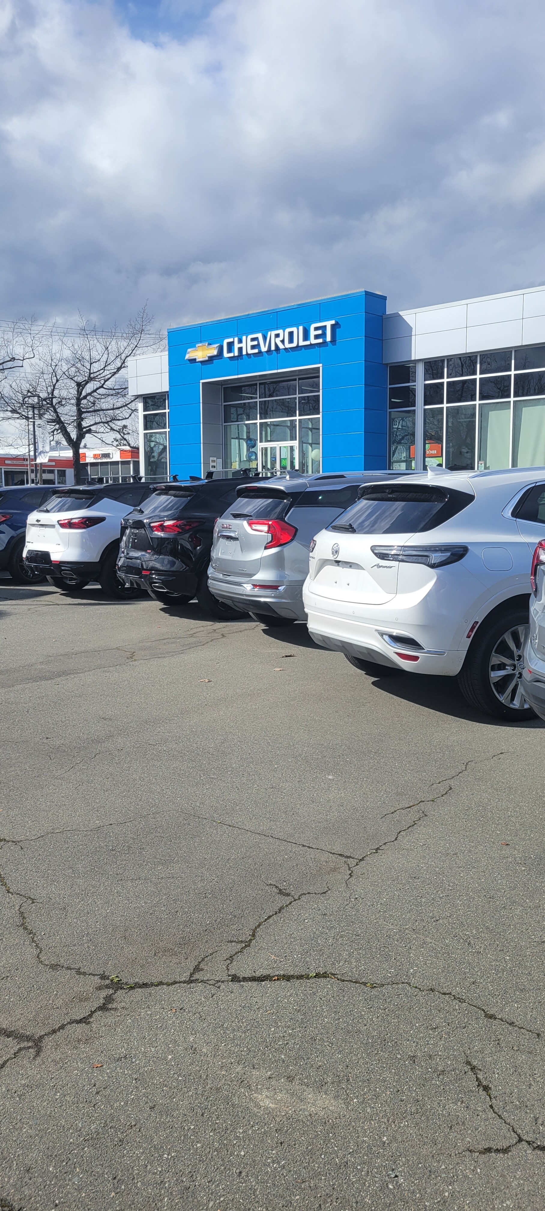 Dave Wheaton Chevrolet Buick Cadillac GMC Ltd. New Buick, Chevrolet