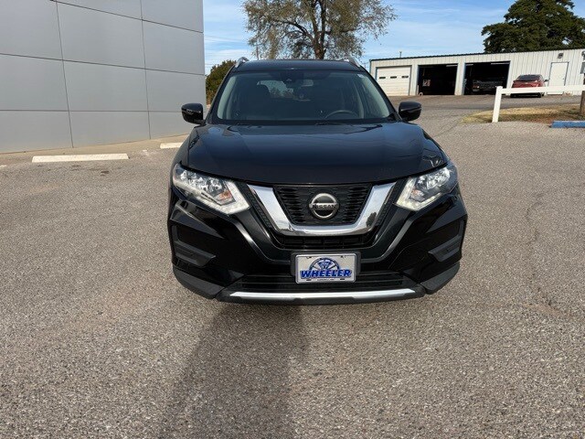 2020 Nissan Rogue SV photo 3