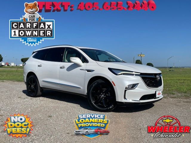 2023 Buick Enclave Essence's photo