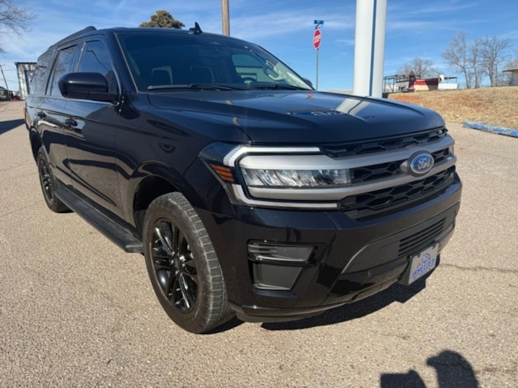 Used 2024 Ford Expedition XLT SUV