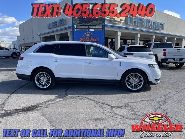 Used 2018 Lincoln MKT Reserve with VIN 2LMHJ5AT2JBL01584 for sale in New Cordell, OK