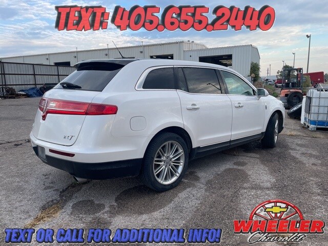 2018 Lincoln MKT Reserve photo 4