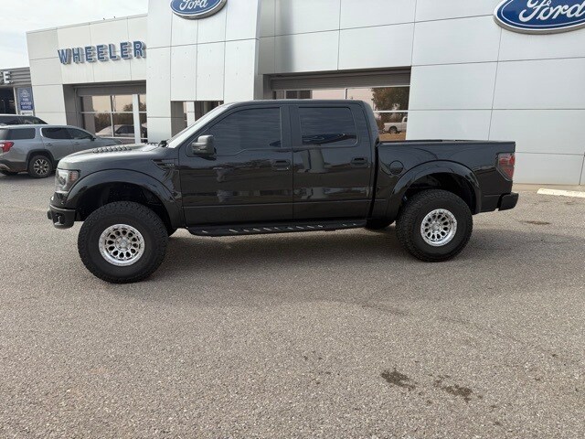 2014 Ford F-150 SVT Raptor photo 2